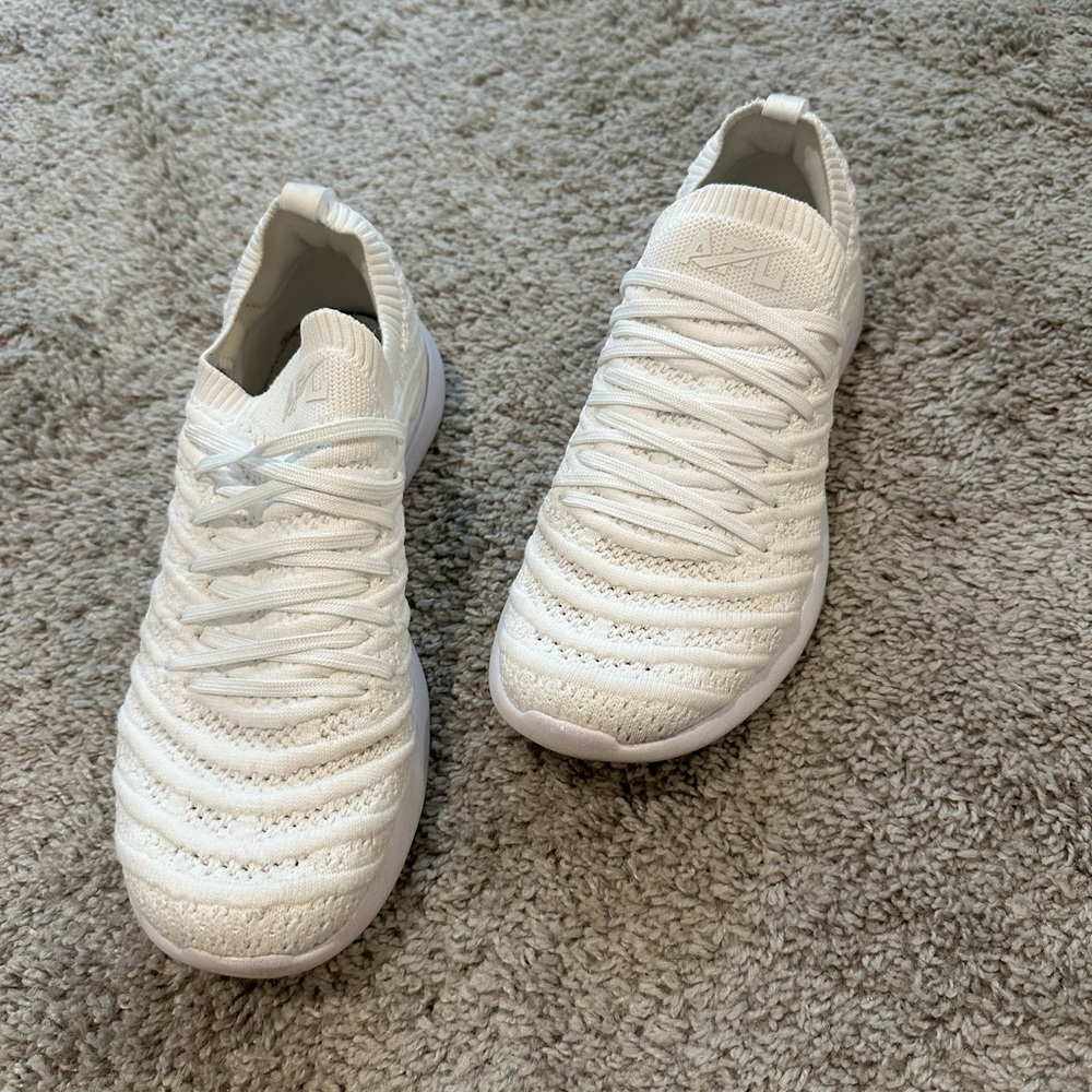 APL Techloom Wave